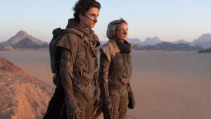 Costumul iconic din Dune a fost recreat, permitand purtatorilor sa bea propria transpiratie