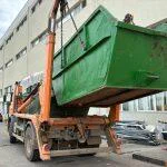Cum incluzi corect costul containerului de moloz în bugetul de renovare: ghid practic pentru proprietari