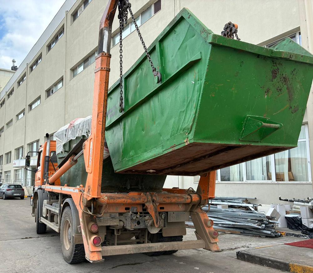 containerului de moloz